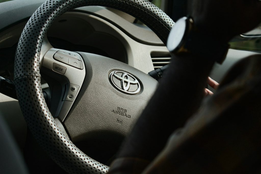 steering wheel in a Toyota Highlander